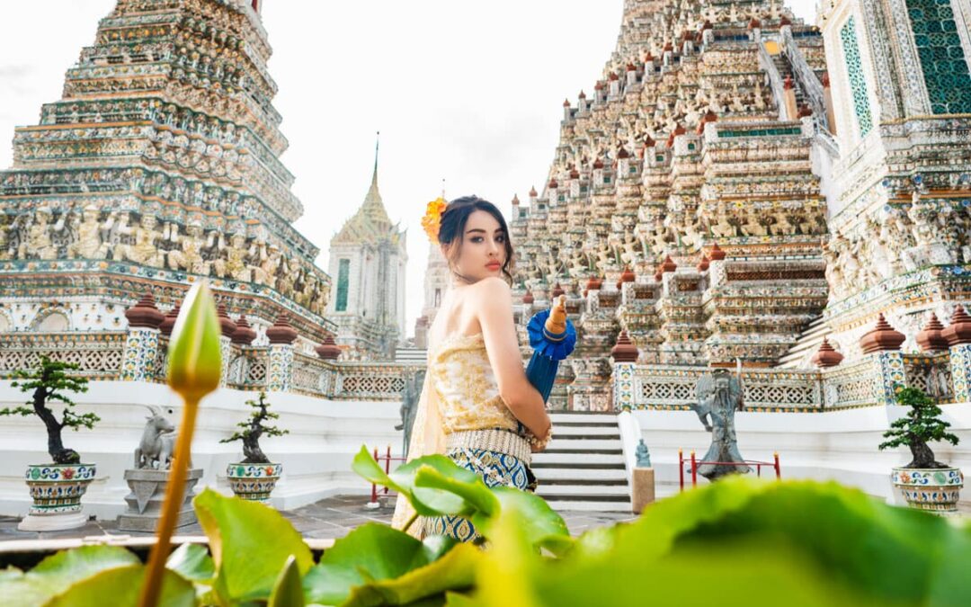 Bangkok Thai Costume Rental: Regional Variations of Traditional Outfits Explained