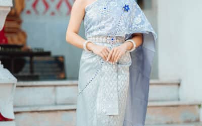 Step-by-Step Guide to Wearing a Chut Thai (Traditional Thai Outfit)