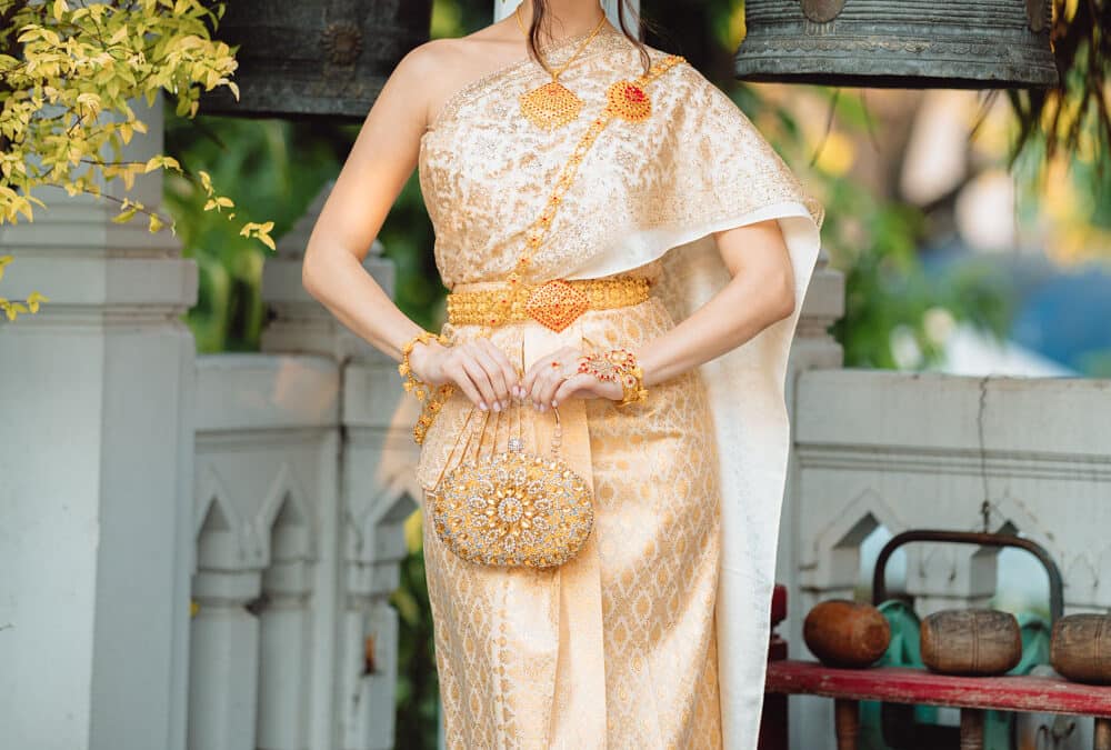 Dressing the Bridal Party in Authentic Thai Clothing